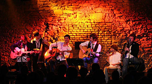 Acoustic Lounge200703130032
